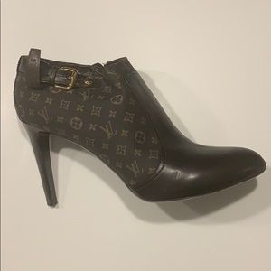 Louis Vuitton Boots